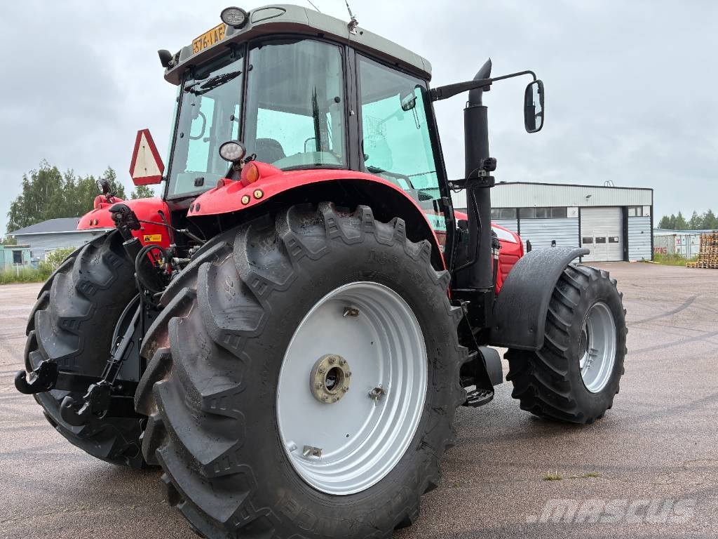 Massey Ferguson 6480 etunostolaite ja etuvoimanotto Трактора