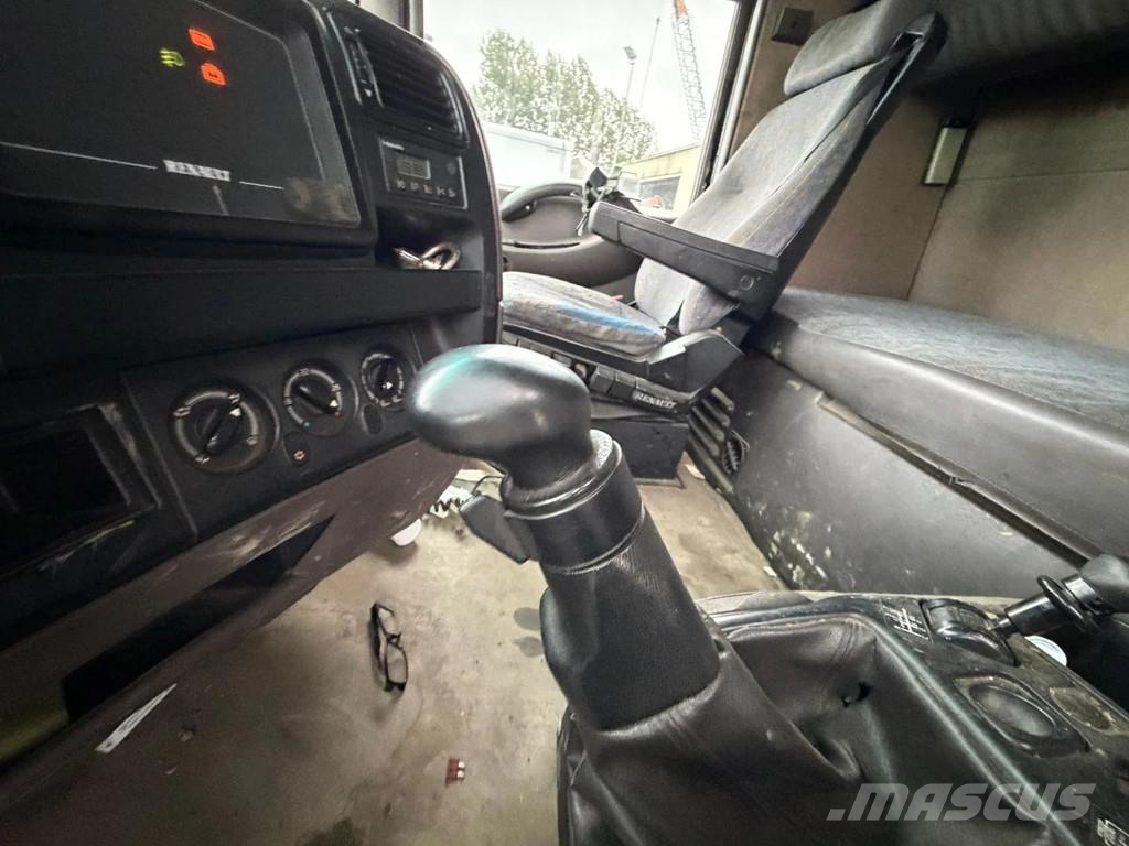 Renault Magnum 430 Tractor - Manual Gearbox - Big Axle - A Vlačilci