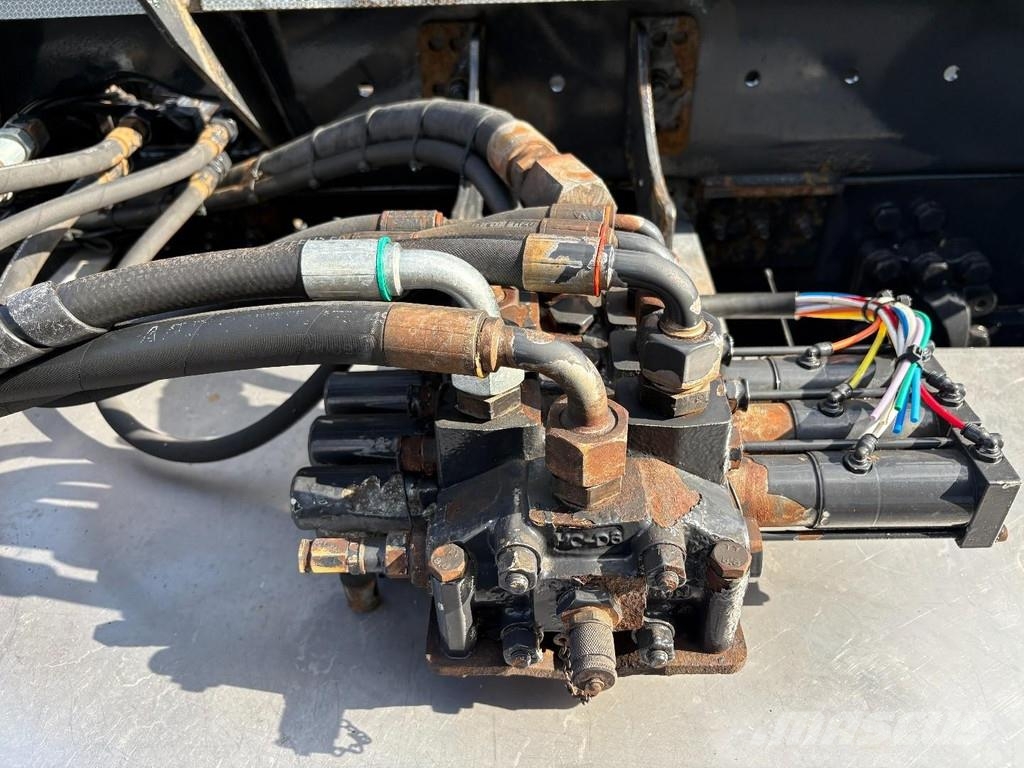 Scania R 410 + HOOK LIFT SYSTEM 25 tons + 6X2 + LIFT AXLE Camiones elevadores de gancho