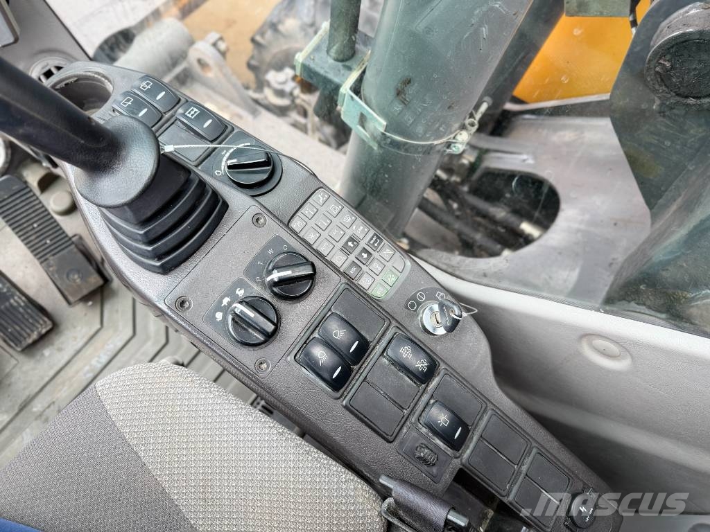 Volvo EW160D Колёсные экскаваторы