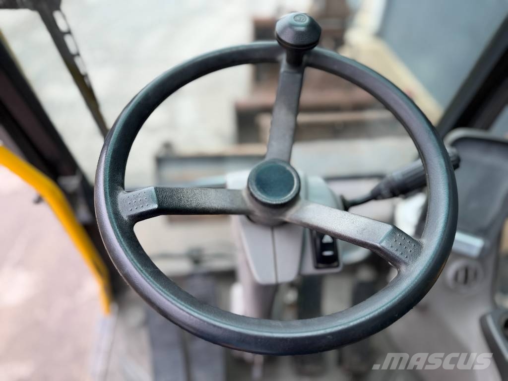 Volvo EW160D Колёсные экскаваторы