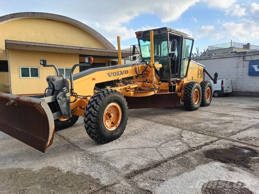 Volvo G 720 B Грейдери