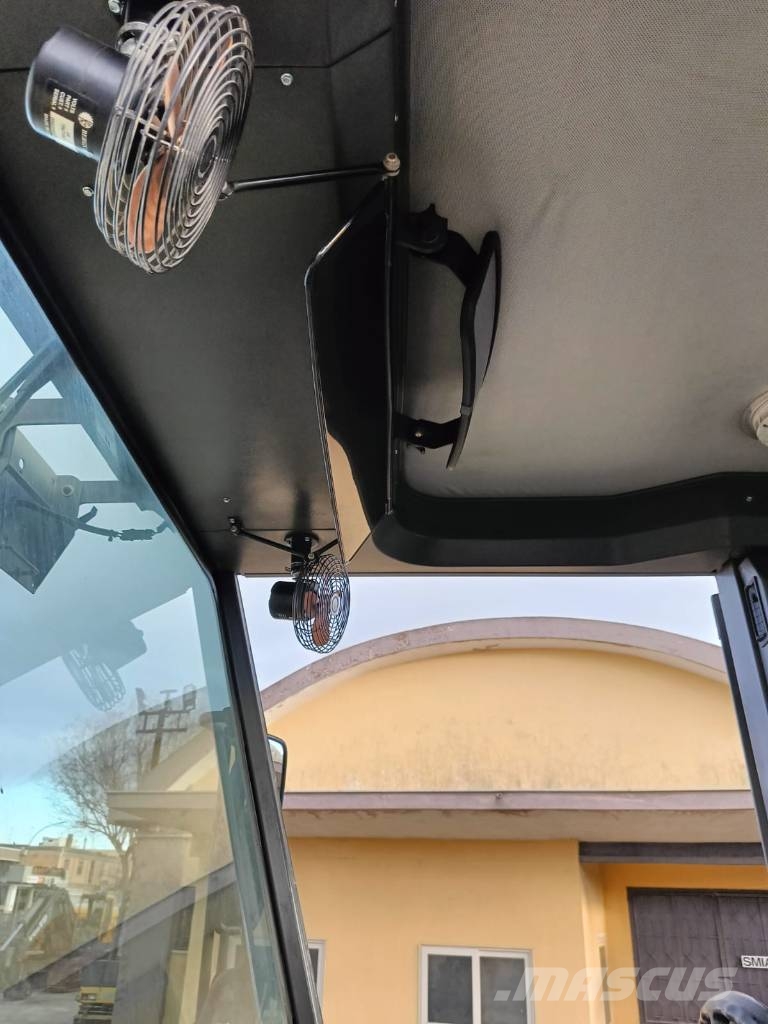Volvo G 720 B Грейдери