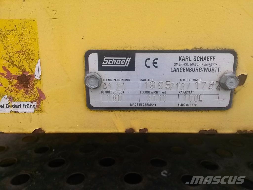 Unimog U1600 POJAZD DWUDROGOWY Z ZABUDOWĄ SCHAEFF AL 20 Voiture