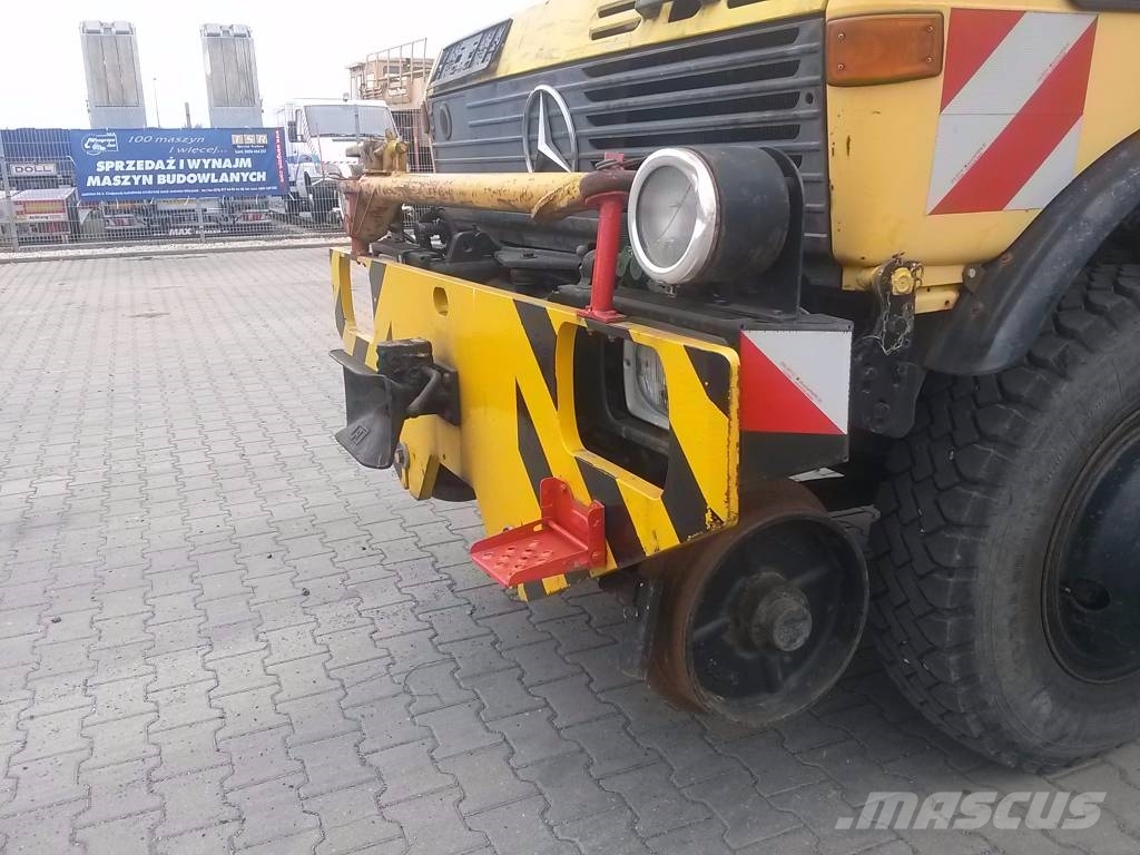 Unimog U1600 POJAZD DWUDROGOWY Z ZABUDOWĄ SCHAEFF AL 20 Voiture