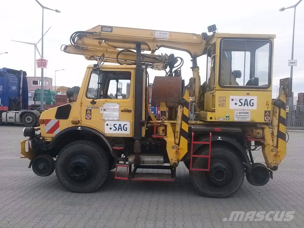 Unimog U1600 POJAZD DWUDROGOWY Z ZABUDOWĄ SCHAEFF AL 20 Voiture