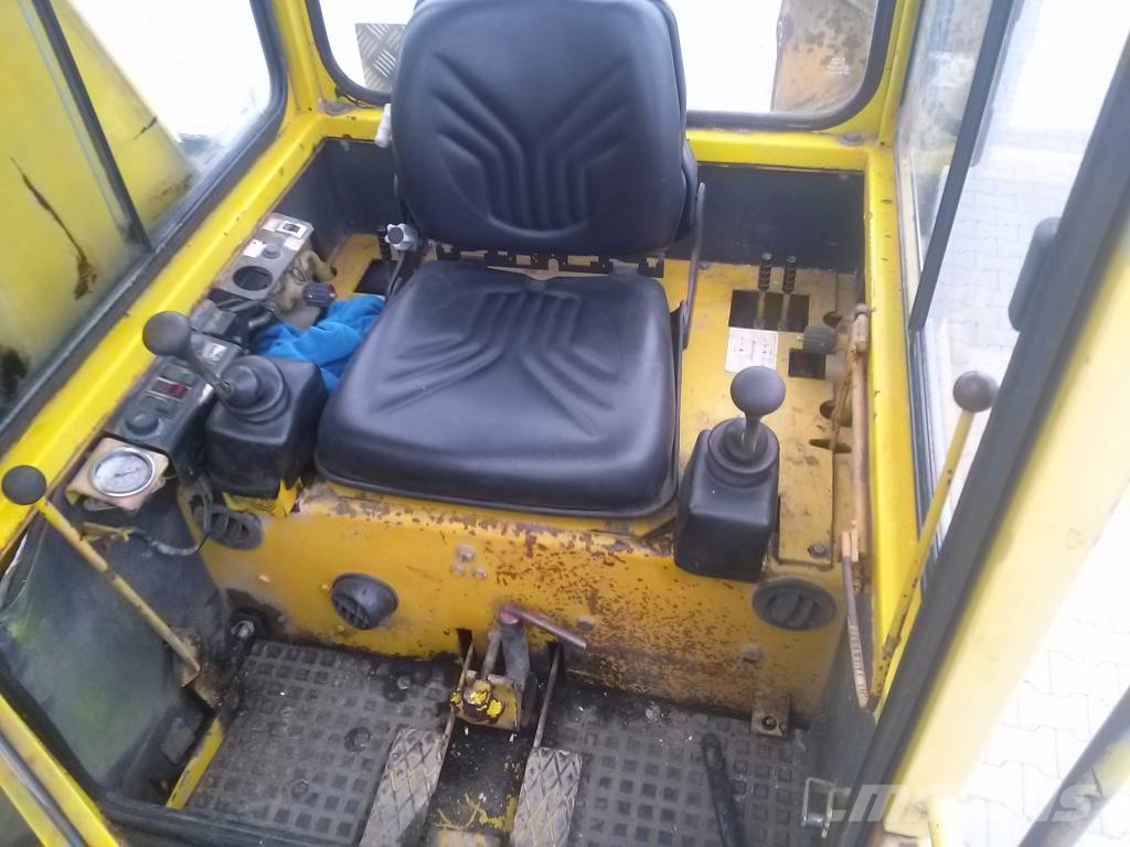 Unimog U1600 POJAZD DWUDROGOWY Z ZABUDOWĄ SCHAEFF AL 20 Voiture