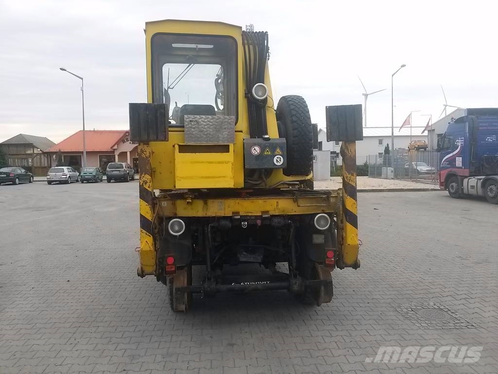 Unimog U1600 POJAZD DWUDROGOWY Z ZABUDOWĄ SCHAEFF AL 20 Voiture