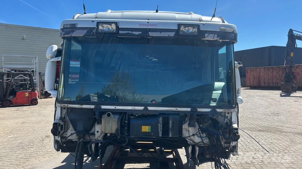 Scania Torpedo cabine 164 | 144 Cabins and interior