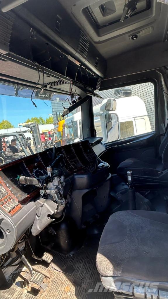 Scania Torpedo cabine 164 | 144 Cabins and interior