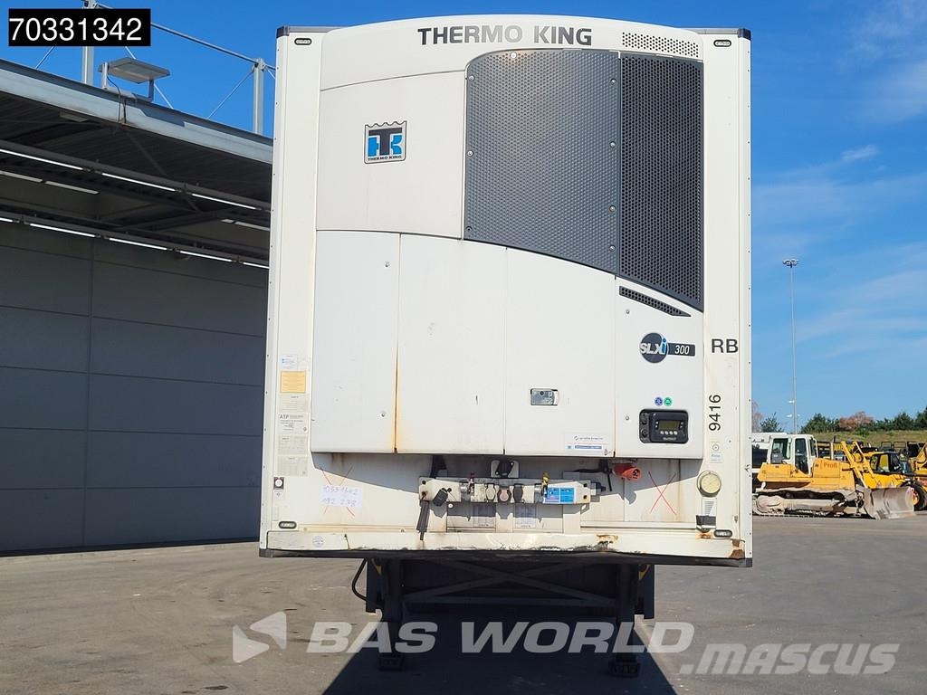 Schmitz Cargobull SCB*S3B 3 axles Meatrails Fleisch Liftachse Kühlauflieger