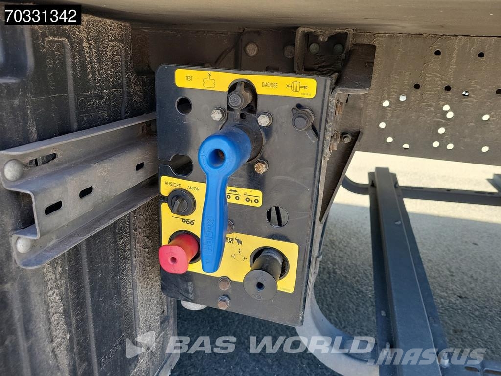 Schmitz Cargobull SCB*S3B 3 axles Meatrails Fleisch Liftachse Kühlauflieger