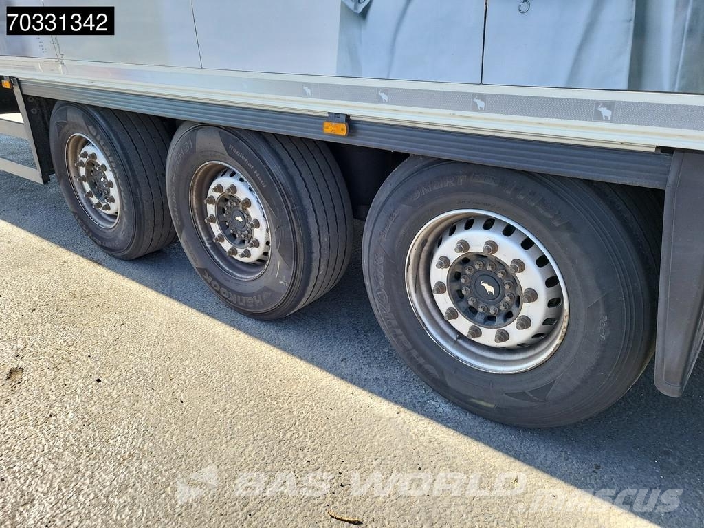 Schmitz Cargobull SCB*S3B 3 axles Meatrails Fleisch Liftachse Kühlauflieger
