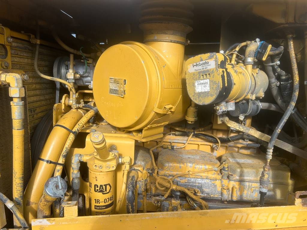 CAT D7R II Buldožerji goseničarji