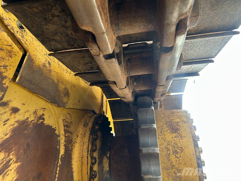 CAT D7R II Buldožerji goseničarji