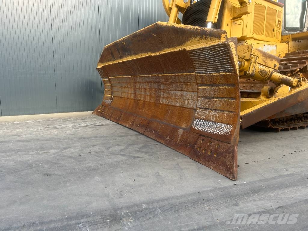 CAT D7R II Buldožerji goseničarji
