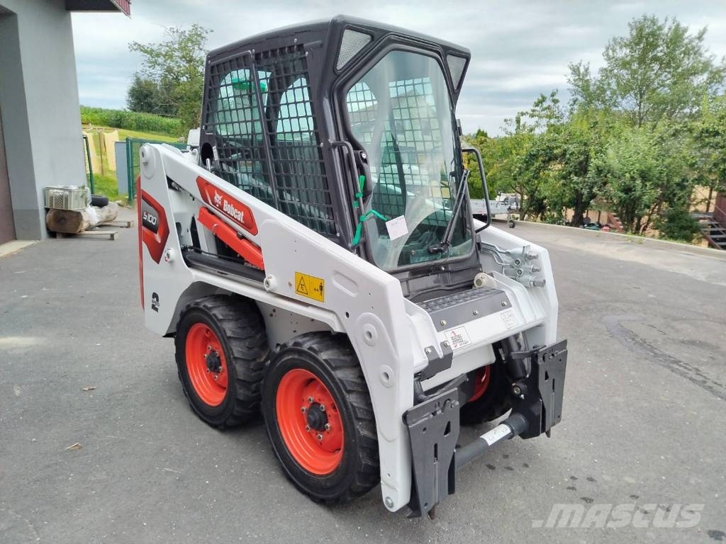 Bobcat S 100 滑移装载机
