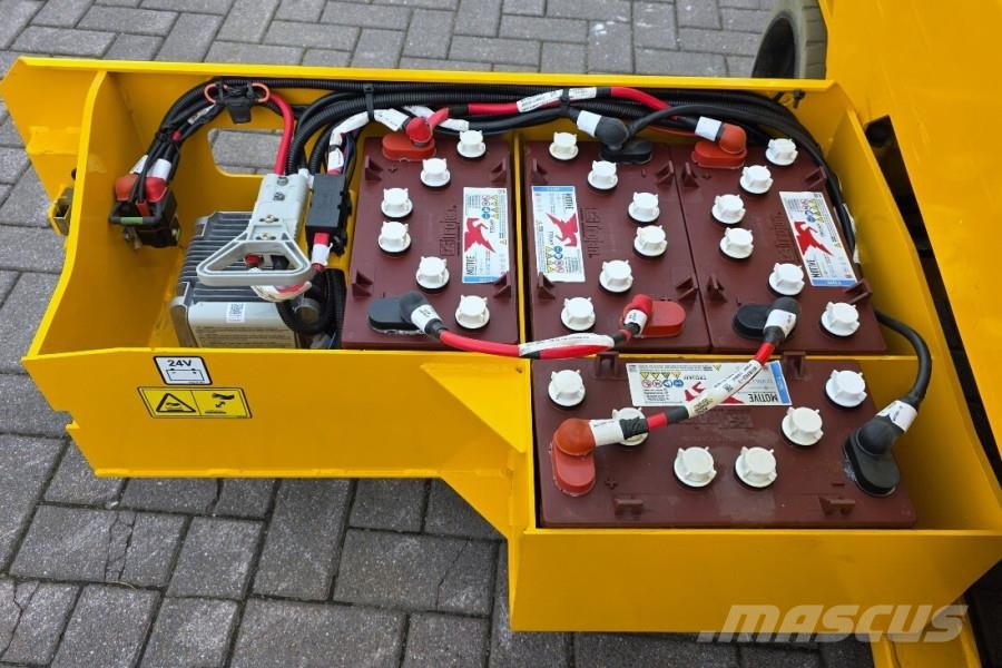 JCB S4046E Valid inspection, 14m Working Height, 320kg 剪式升降機