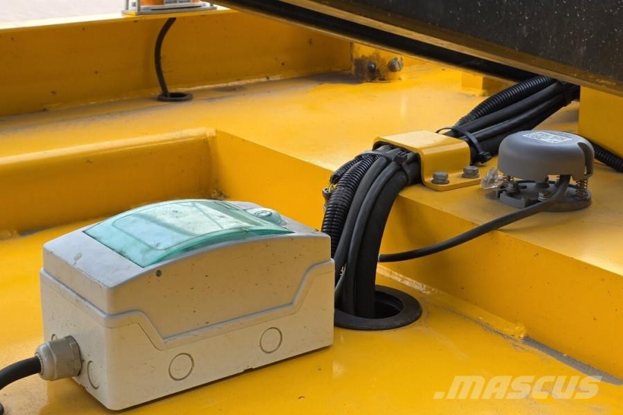 JCB S4046E Valid inspection, 14m Working Height, 320kg 剪式升降機