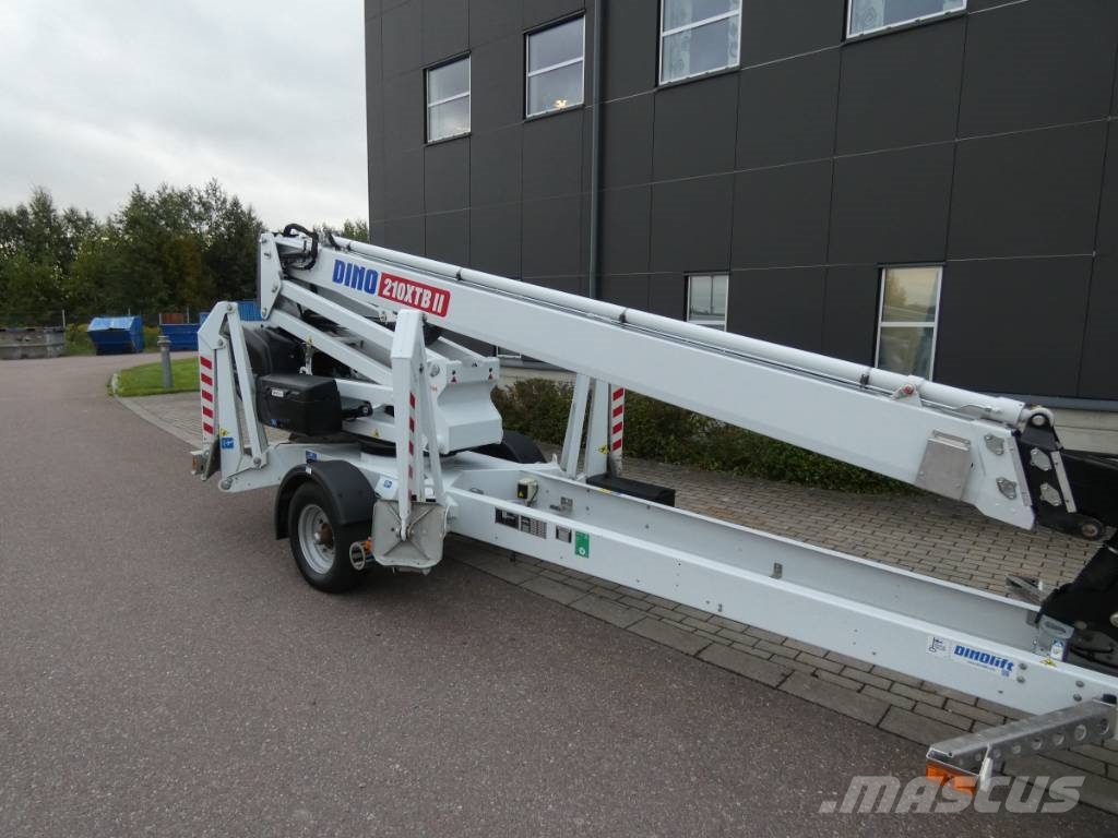 Dino 210 XTB II Platforme aeriene montate pe remorca