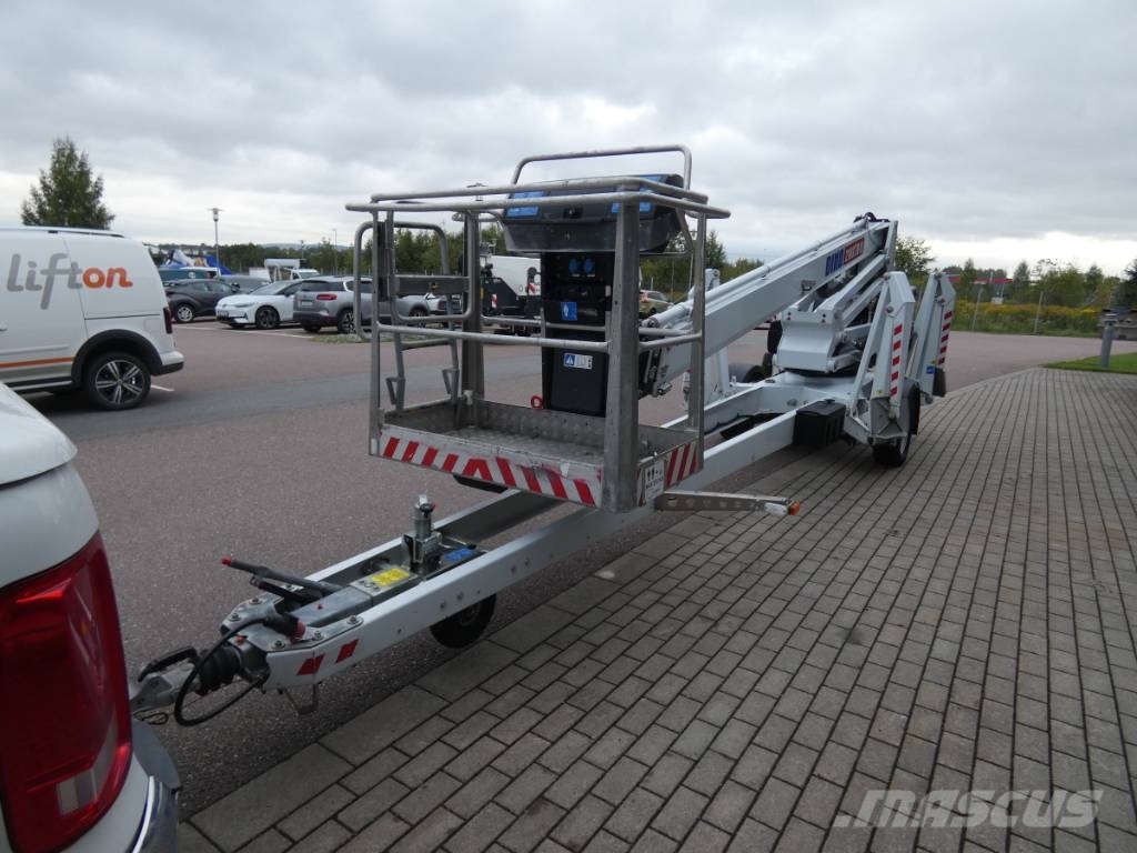 Dino 210 XTB II Platforme aeriene montate pe remorca