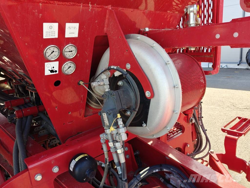 Horsch Avatar 8.16 SD Mechanické sejačky