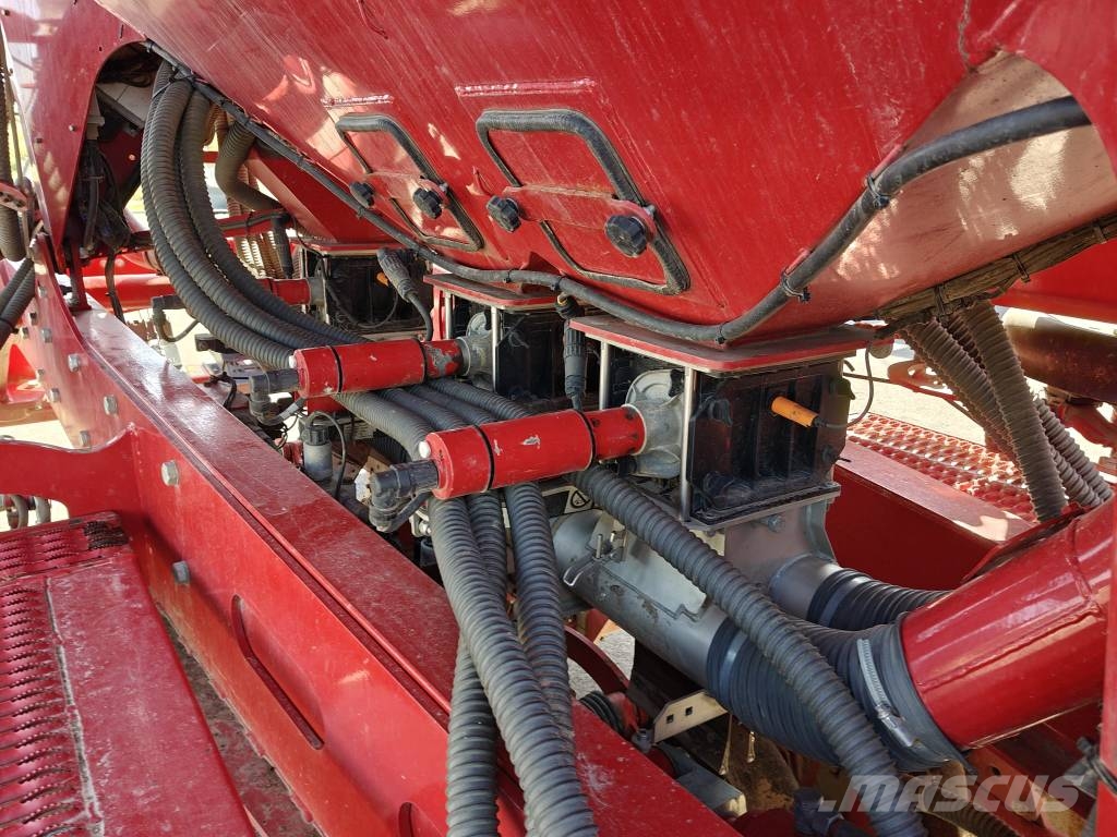 Horsch Avatar 8.16 SD Mechanické sejačky