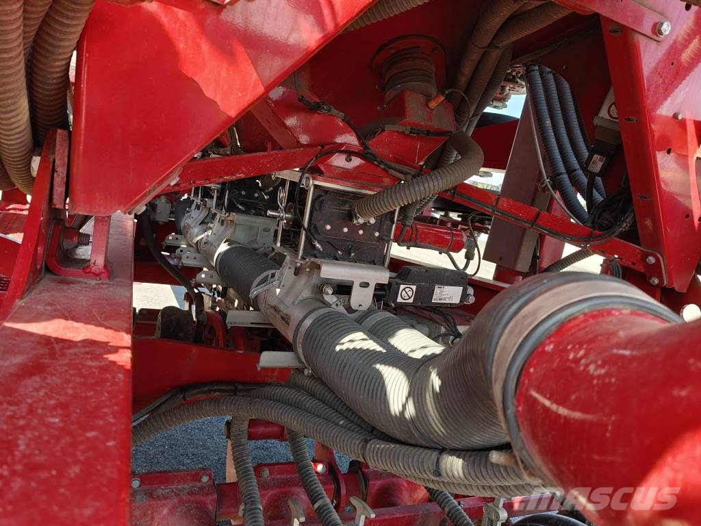 Horsch Avatar 8.16 SD Mechanické sejačky