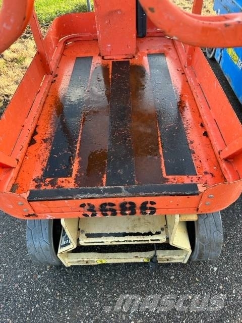 JLG 1230 ES 客货电梯