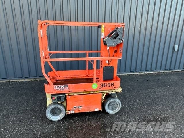 JLG 1230 ES 客货电梯