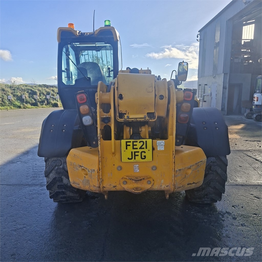 JCB 540-140 مناولات متداخلة