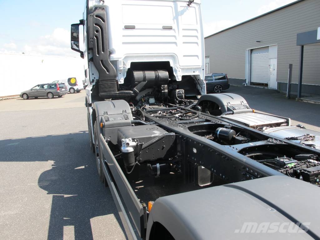 MAN TGX 35.520 8x2H BL CH Wechselfahrgestell