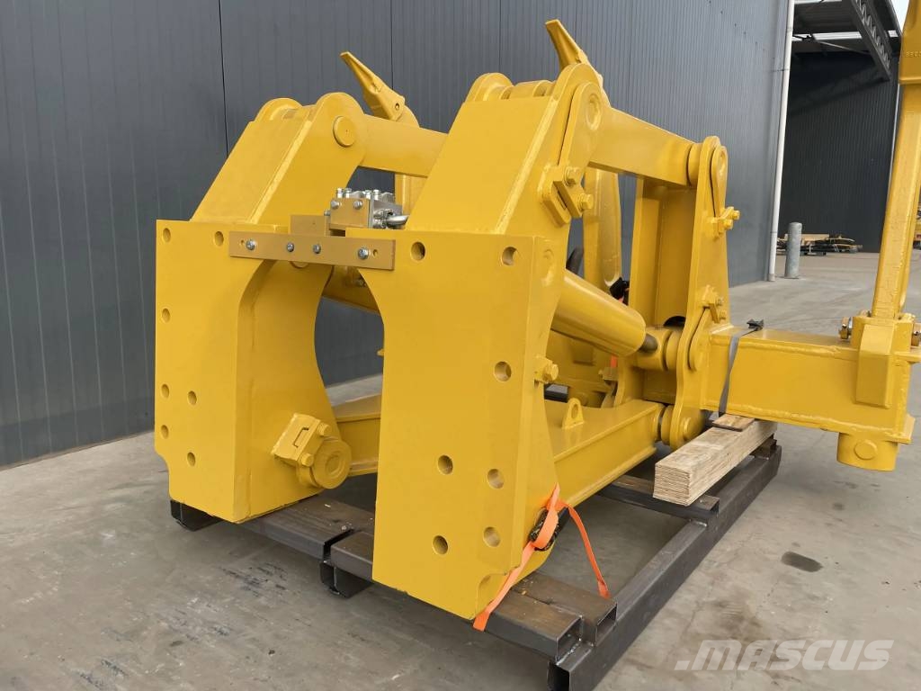 Komatsu D85 Aufreisser