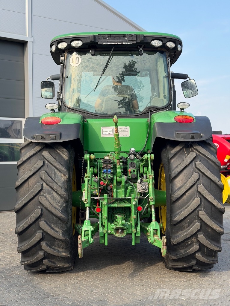 John Deere 8360 R AutoPower الجرارات