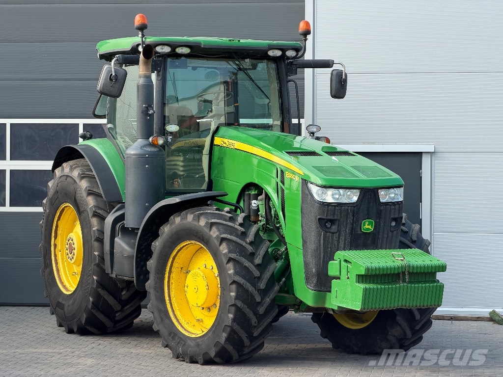 John Deere 8360 R AutoPower الجرارات