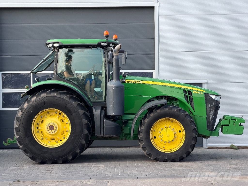 John Deere 8360 R AutoPower الجرارات