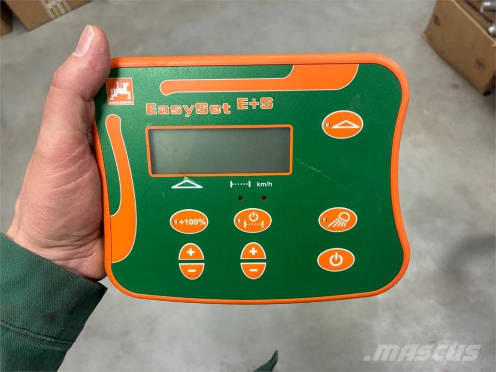 Amazone Salzstreuer E+S 751 Hydro الجرارات