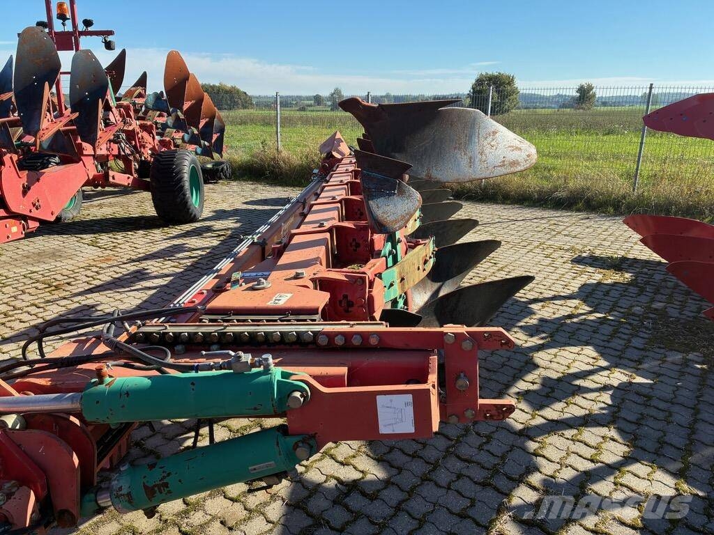 Kverneland PB 100 Reversible ploughs
