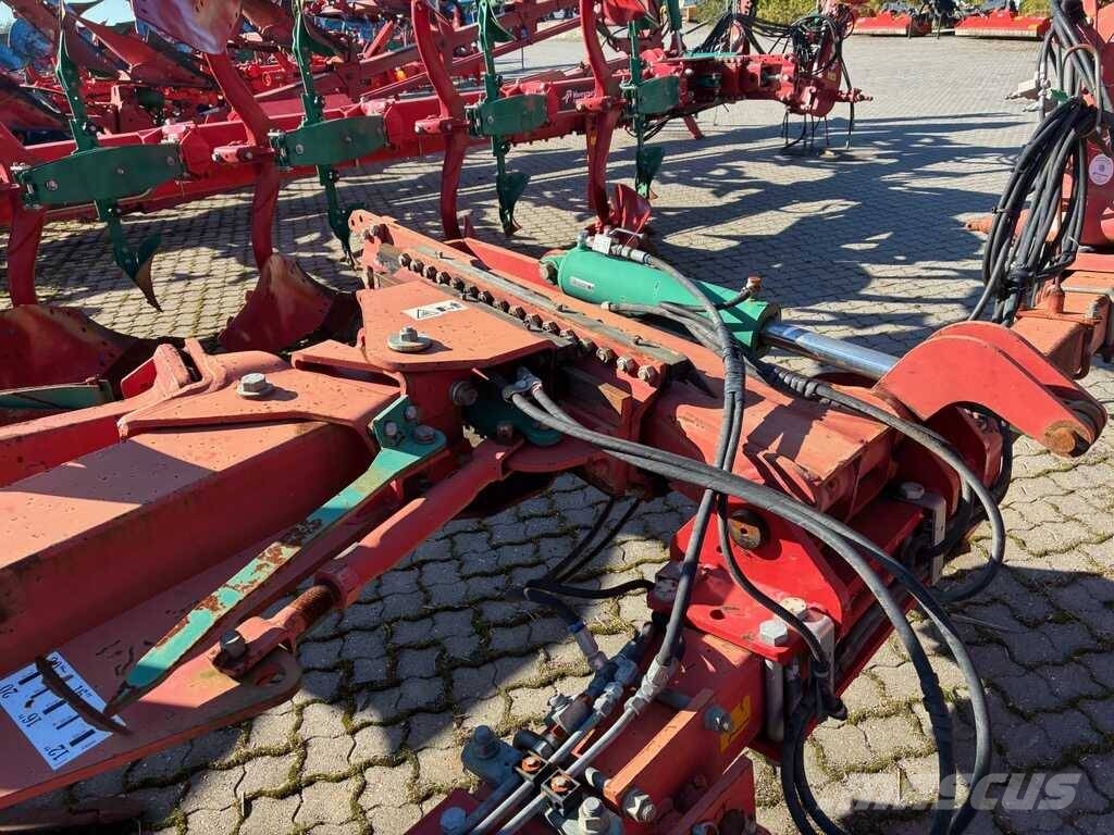 Kverneland PB 100 Reversible ploughs