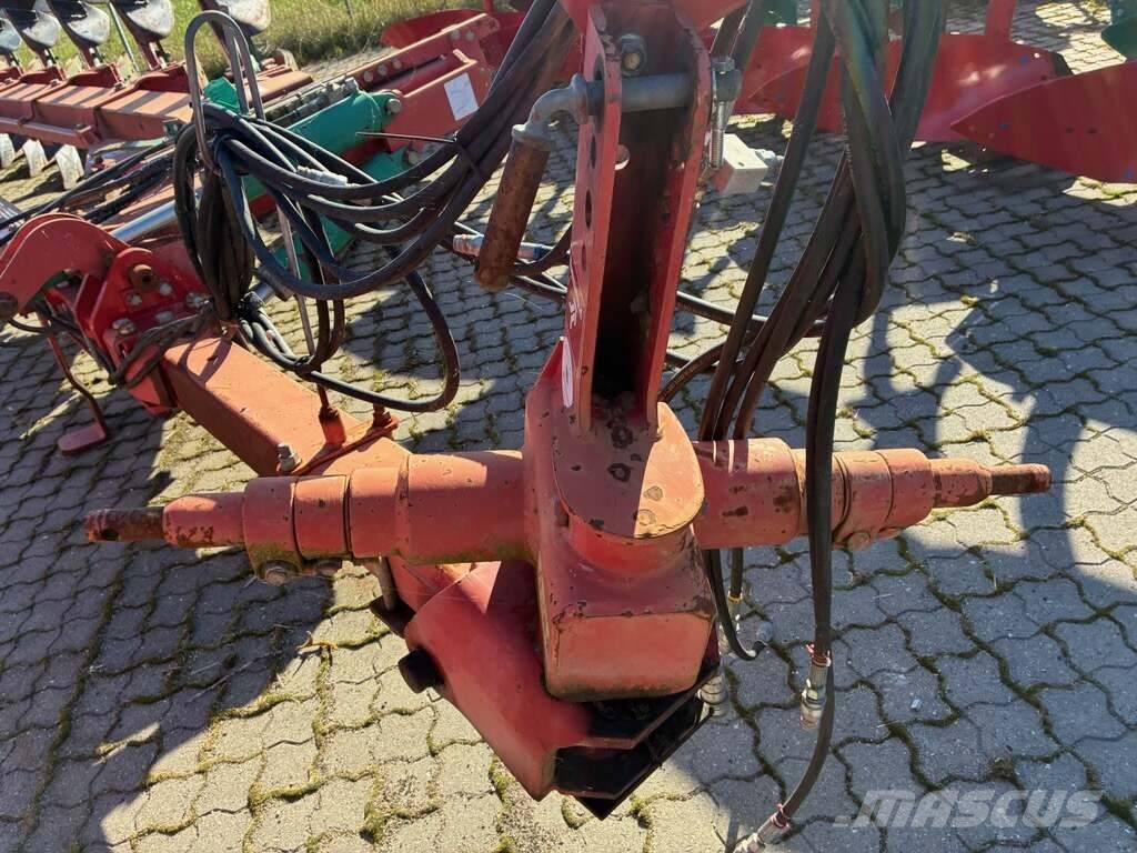 Kverneland PB 100 Reversible ploughs