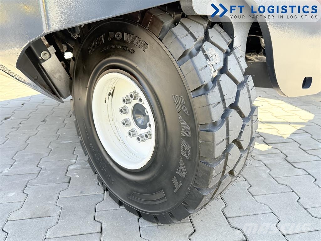 Combilift C5000SR | LPG | 5600 MM DUPLEX MAST | FORK POSITIO 4 vías o cuatro caminos
