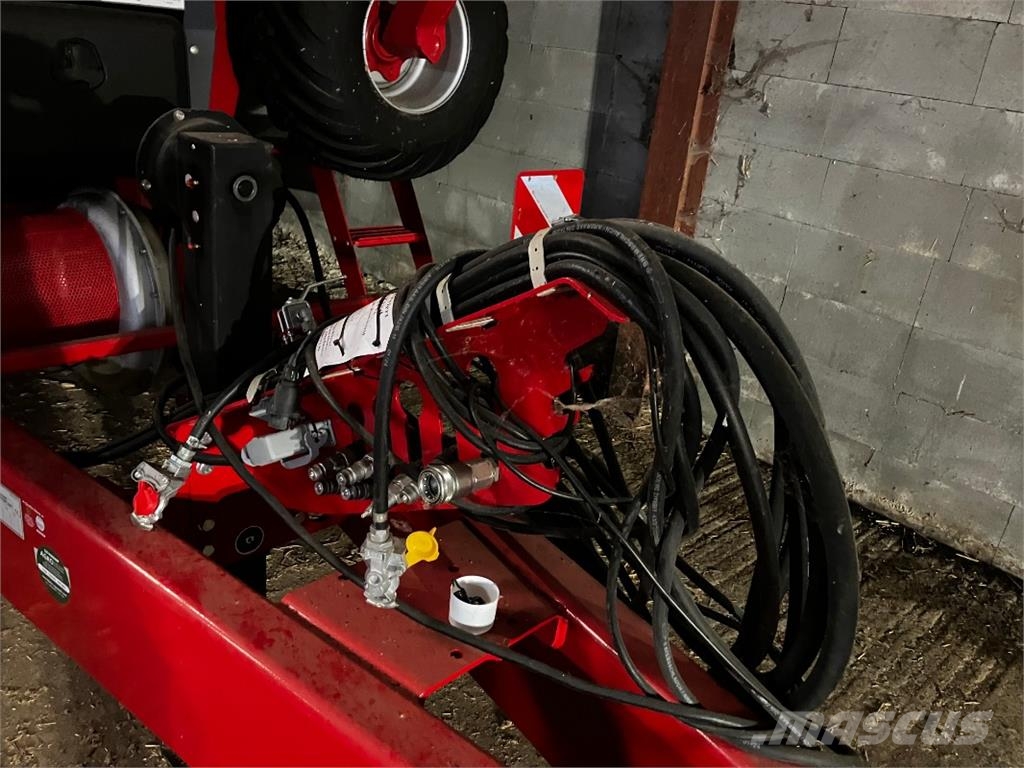 Horsch Maestro 18 SX Precision sowing machines