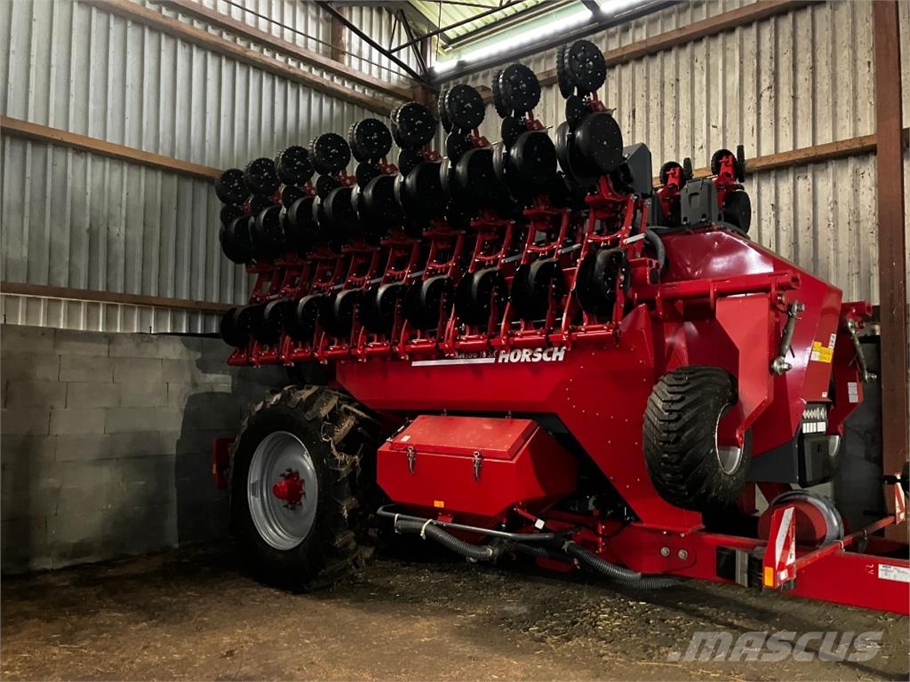 Horsch Maestro 18 SX Precision sowing machines