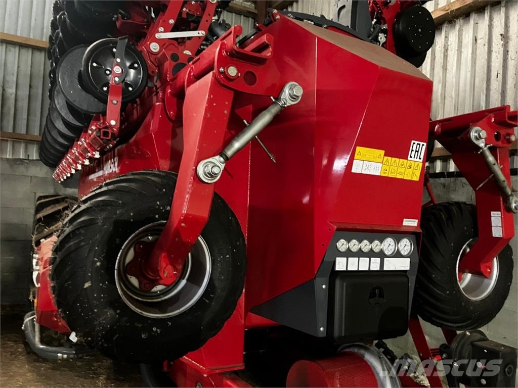 Horsch Maestro 18 SX Precision sowing machines
