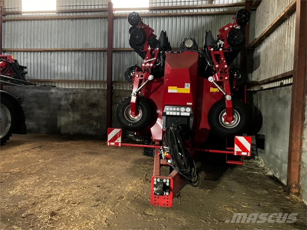 Horsch Maestro 18 SX Precision sowing machines