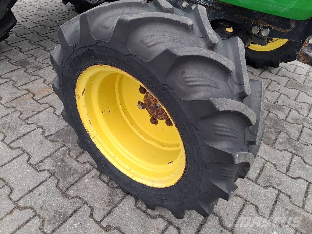 John Deere 4520 Kompakt traktorok