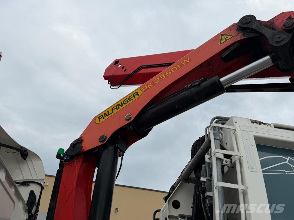 Scania R580 8x2*6 + RETARDER + PALFINGER CRANE + KAOUSSIS Chassis Cab trucks