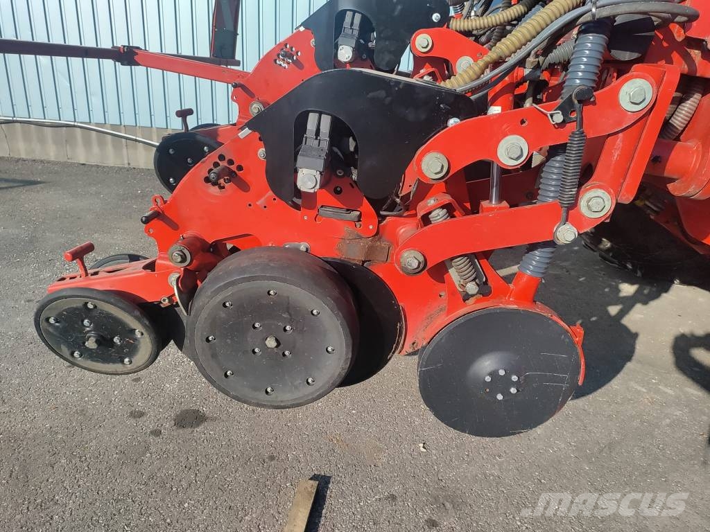 Horsch Maestro 12.75 SW ماكينات البذر الدقيق
