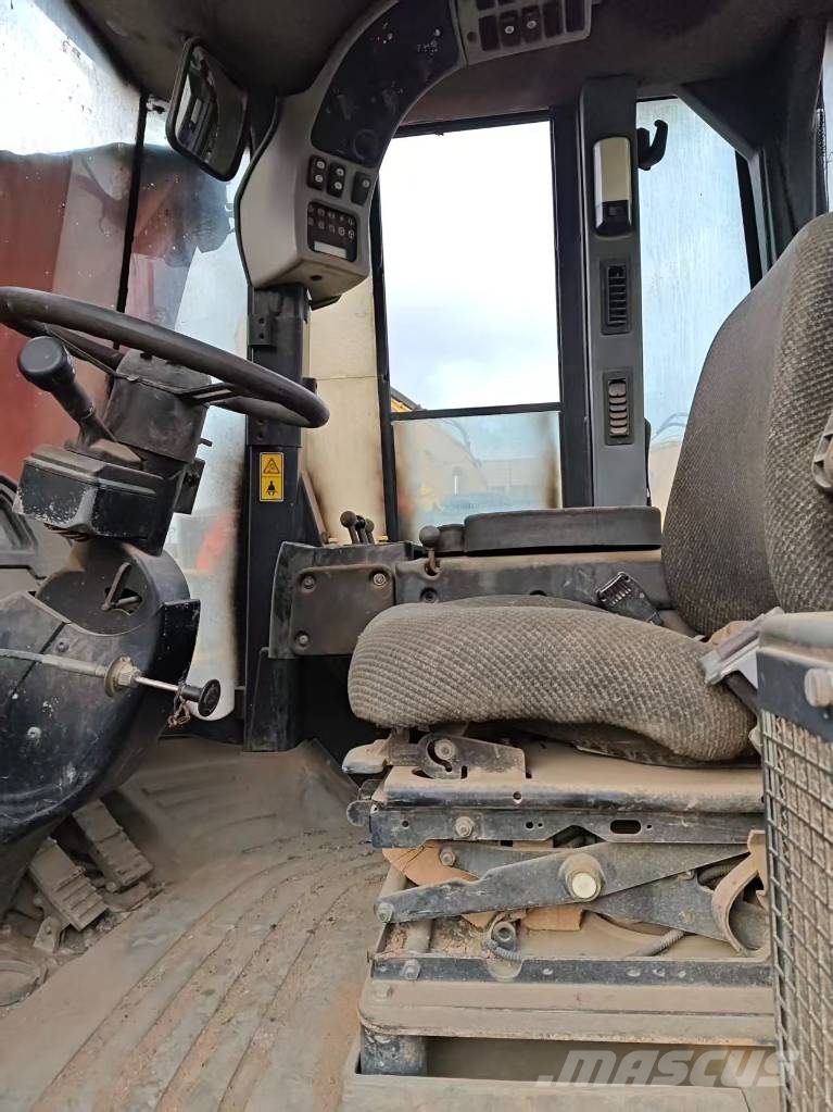 CAT 966 H Kolesové nakladače