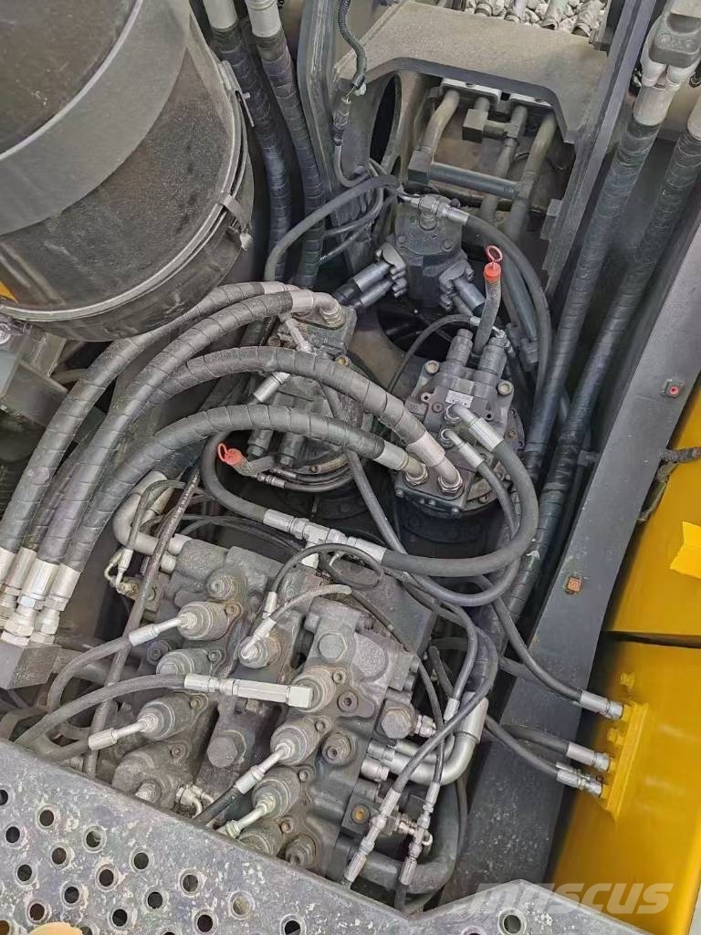 Volvo 480D Paletli ekskavatörler